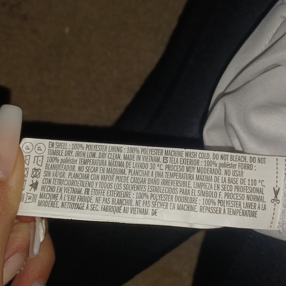 Dress (With Roses) - Picture 4 of 4